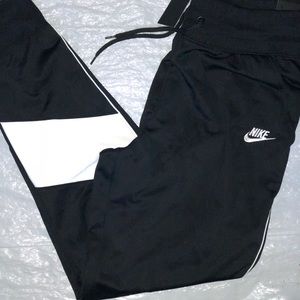 Nike | Pants \u0026 Jumpsuits | Women Nike 